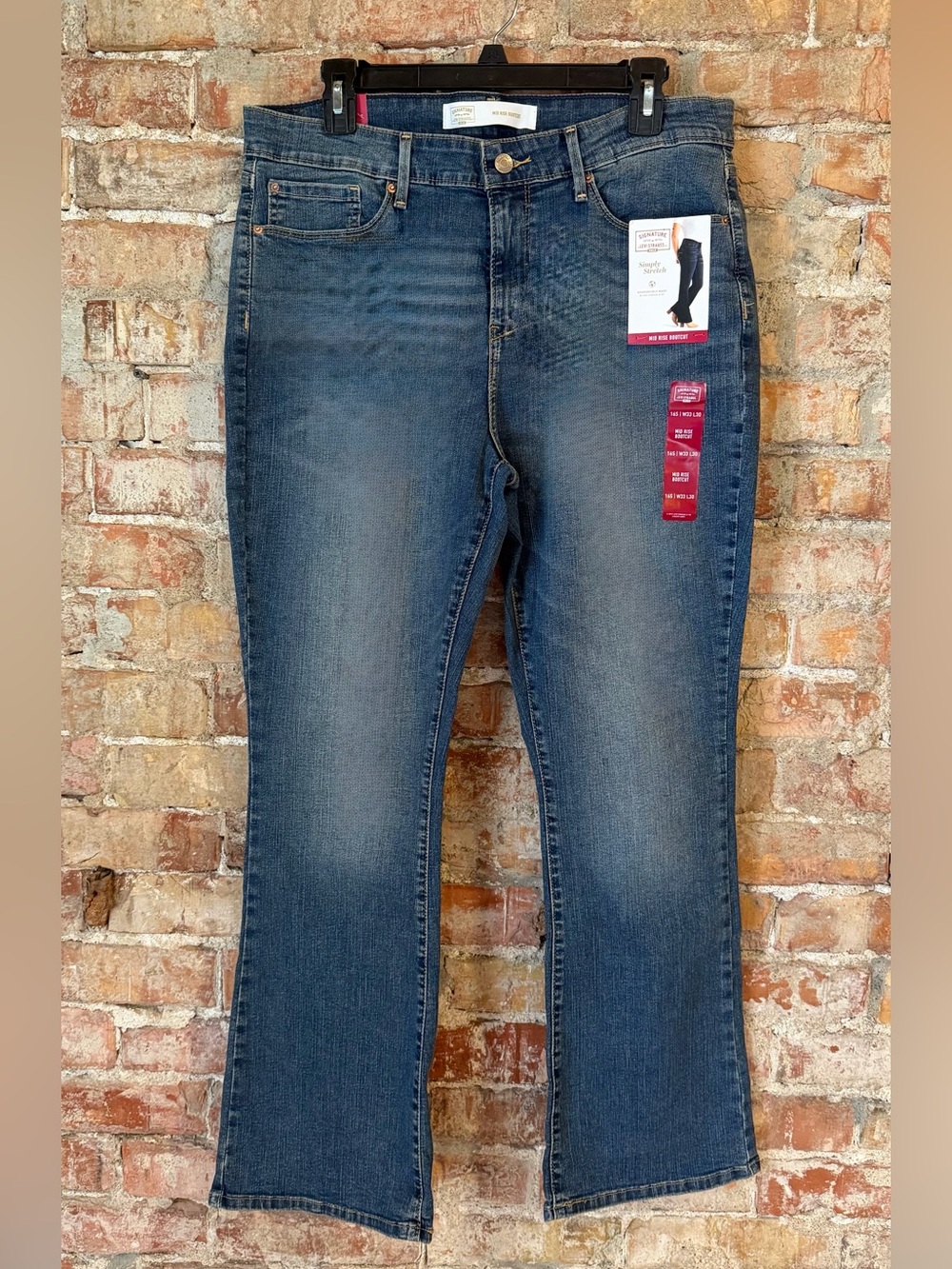 Signature Levi Strauss & Co. Mid-Rise Bootcut Jeans - 16S
